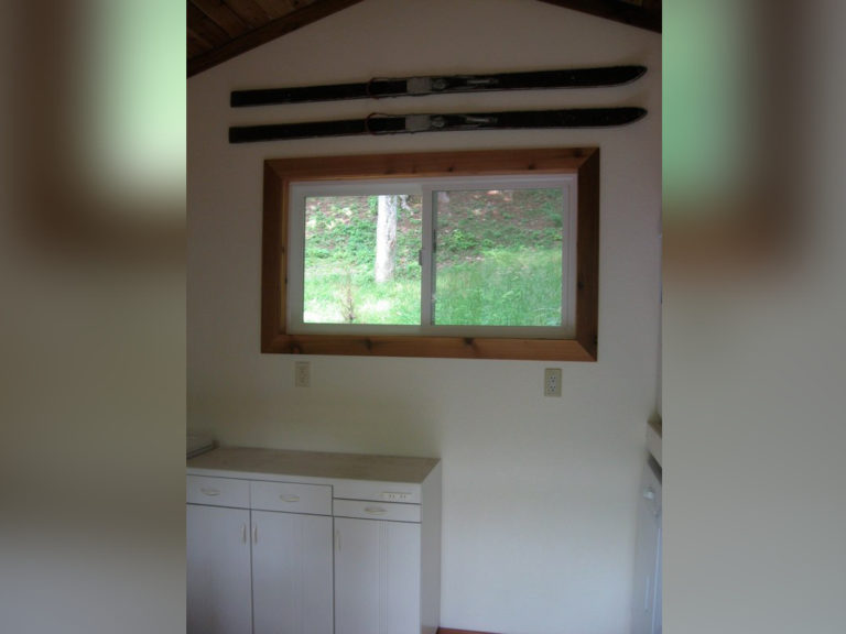 Laundry window
