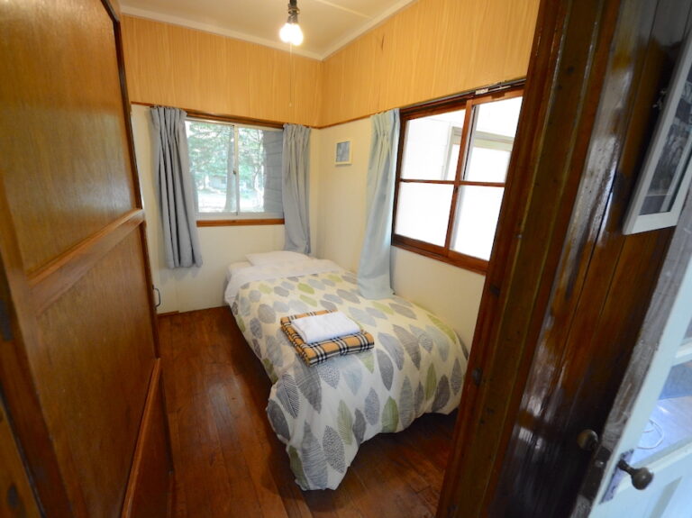 Bedroom 2 Cottage #6