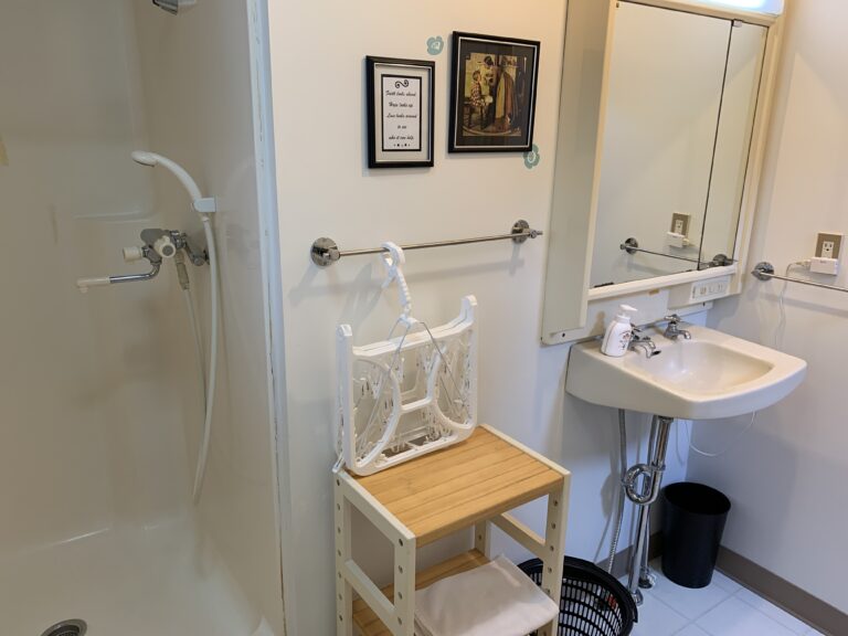 Bathroom Cottage #26